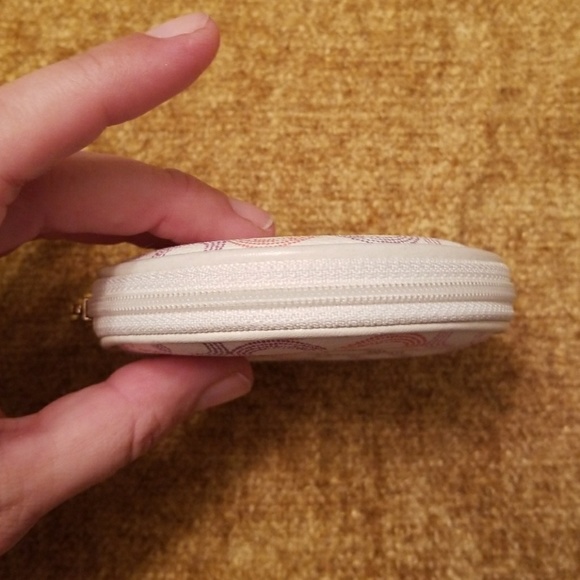 🌸Nwot Leather Coach Coin Purse Pink Satin Lined🌸 - Picture 6 of 8